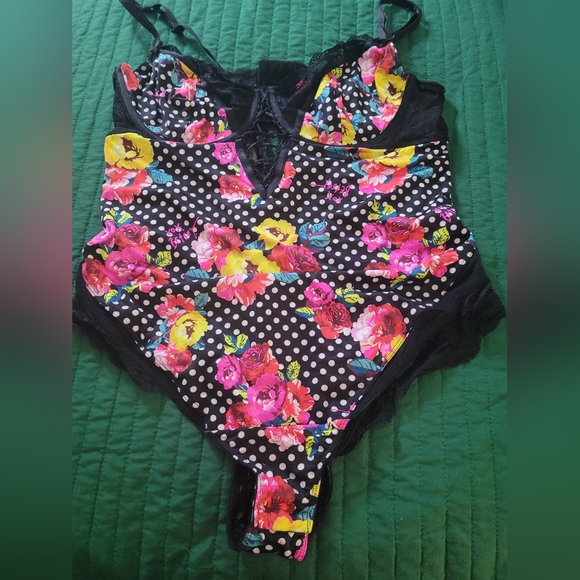 Torrid Betsey Johnson Body Suit - Picture 1 of 2